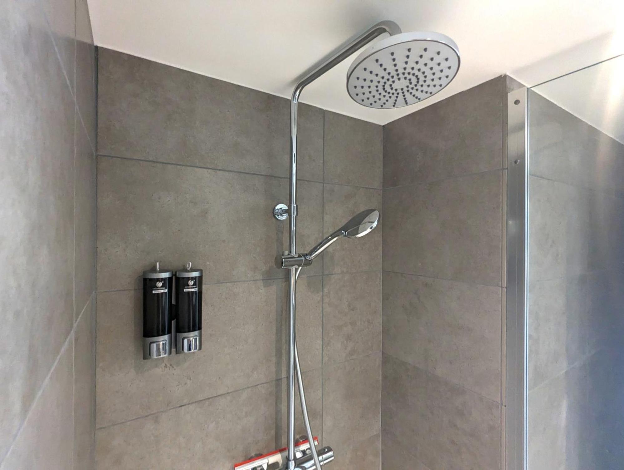 Colombier-Saugnieu Cosy 152 Proche Aeroport -Gare-Groupama Stadium-Lyon מראה חיצוני תמונה