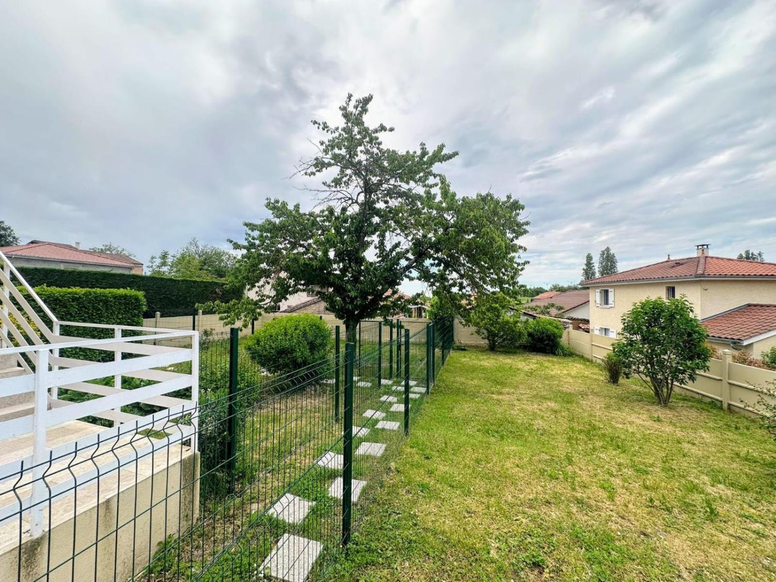 Colombier-Saugnieu Cosy 152 Proche Aeroport -Gare-Groupama Stadium-Lyon מראה חיצוני תמונה